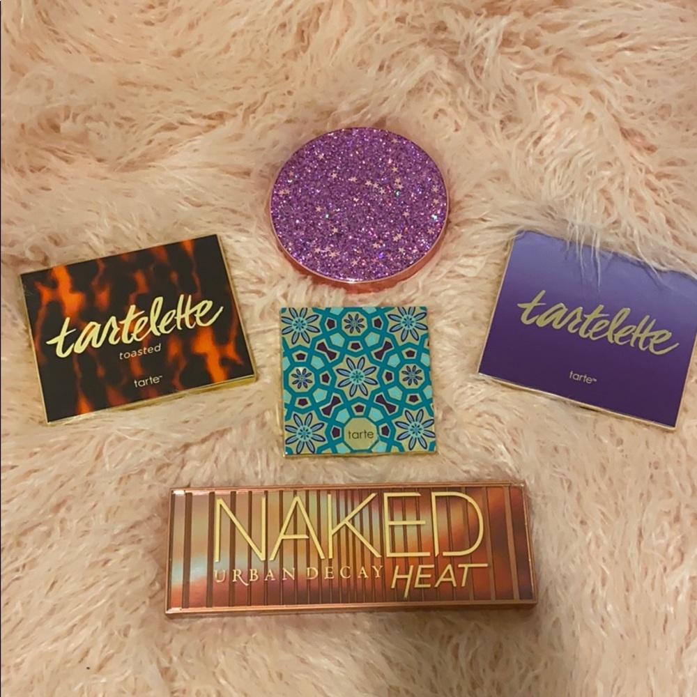 Gently used eyeshadow pallets and highlighter ✨